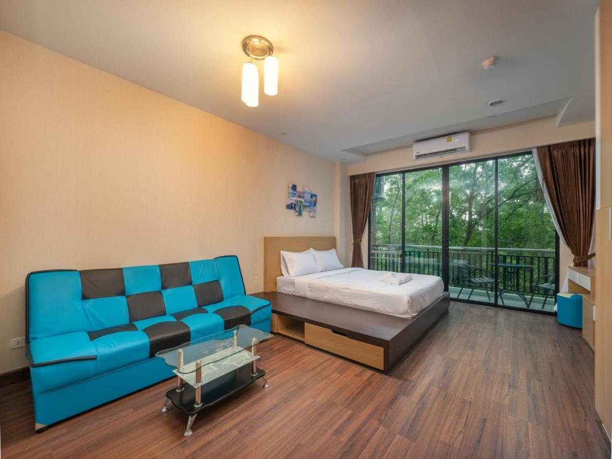 Naithon Beachfront Condotel Exterior photo